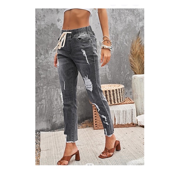 Charcoal Distressed Cropped Jeans - Picture 2 of 6